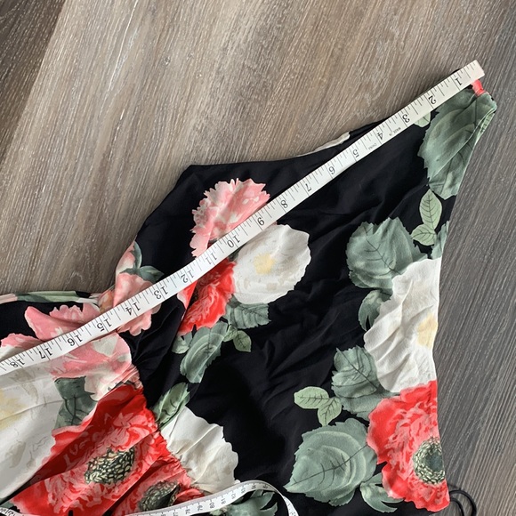 Alice + Olivia. Silk Floral Jumpsuit. Tall 4 - Picture 7 of 9